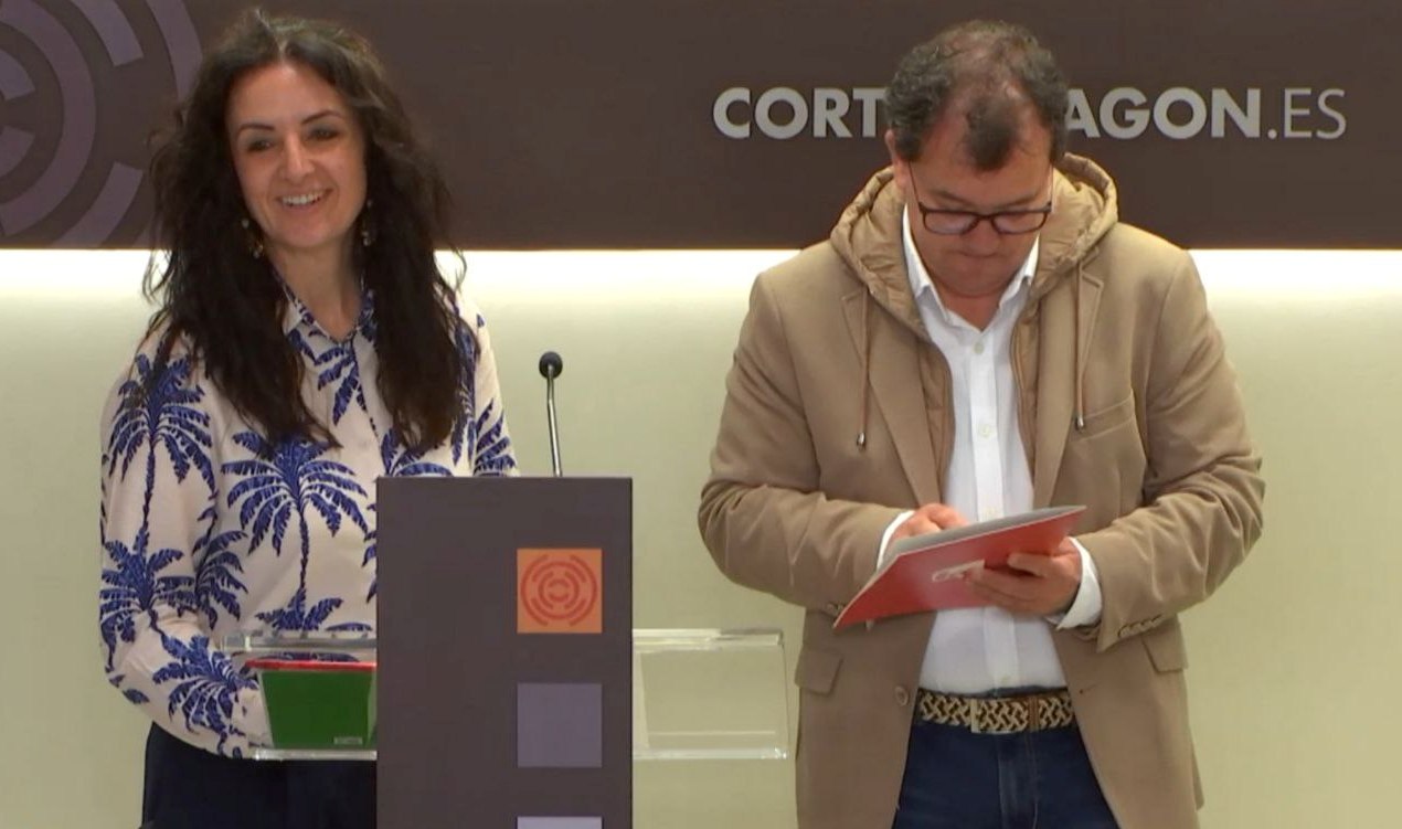 Marta Abengochea y Jesús García./ IU Aragón