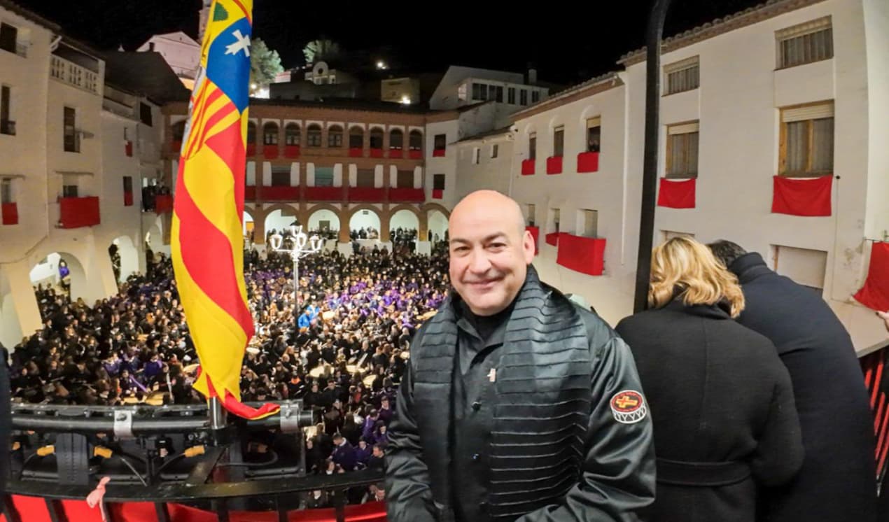 Fernando Galve durante la concentración de tambores y bombos en Híjar./ F.G.