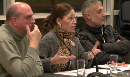 María Milián durante su intervención en el Pleno del Ayto. de Alcañiz.