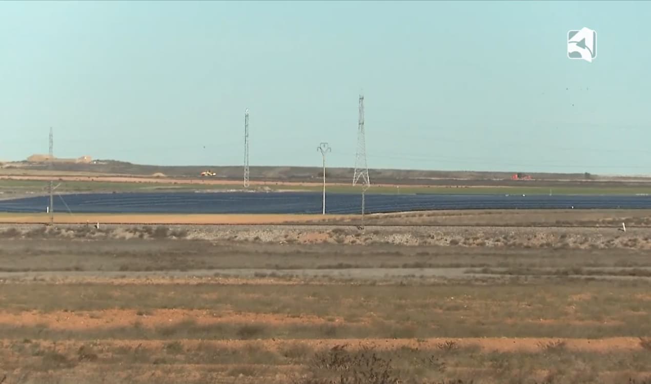 Terrenos donde está previsto se ubiquen los centros de datos en el polígono «La Venta del Barro»./ Aragón TV.
